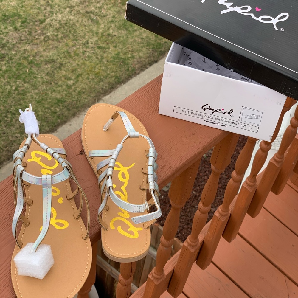 Fluorescent sandals